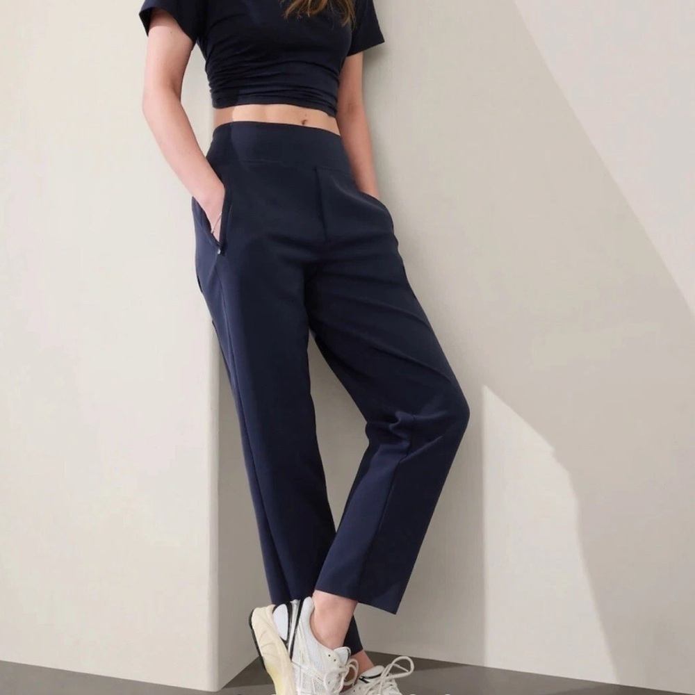 New Athleta Endless Pant Navy Blue High Rise NWT Athleisure Women’s Size 2